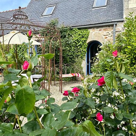 Bed and Breakfast Chez Nosch à Plouegat-Guerand Extérieur photo
